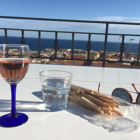 Terrassentraum Mit Meeresblick Apartment
