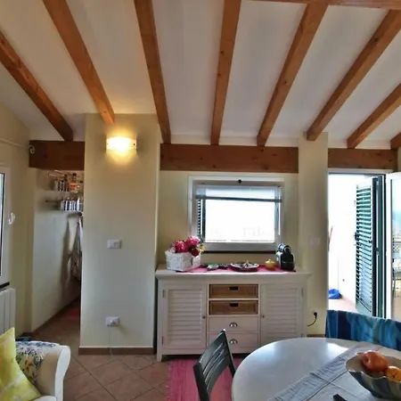 Apartment Terrassentraum Mit Meeresblick