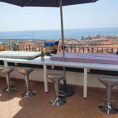Terrassentraum Mit Meeresblick Apartment Sanremo